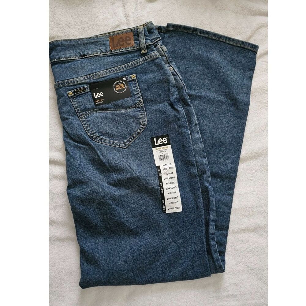Lee Women's Plus Size Straight Leg Denim Jeans NWT Size 20W